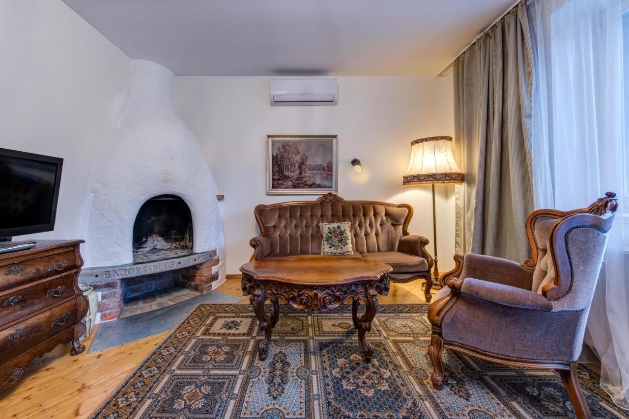 Hotel Jelita Nida Buitenkant foto