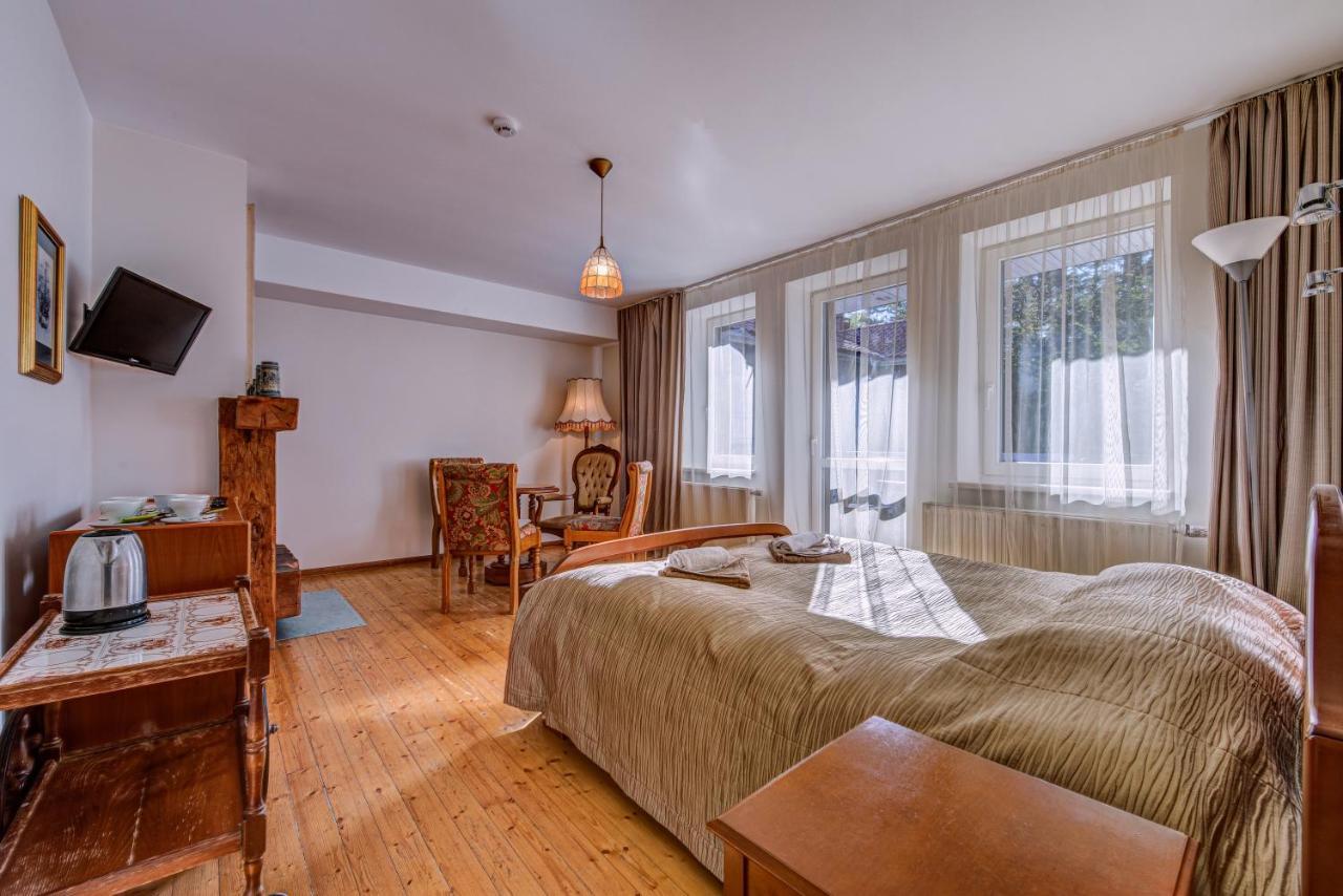 Hotel Jelita Nida Buitenkant foto