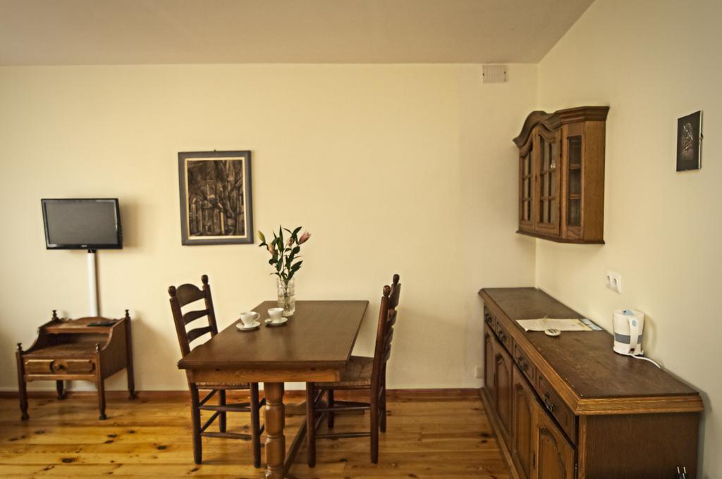 Hotel Jelita Nida Buitenkant foto